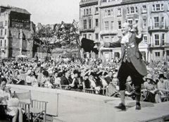 Town-Criers-competition-taking-place-at-Warrior-Square-Gardens.-1966.-Notice-the-bomb-site-behind-had-still-not-been-built-on